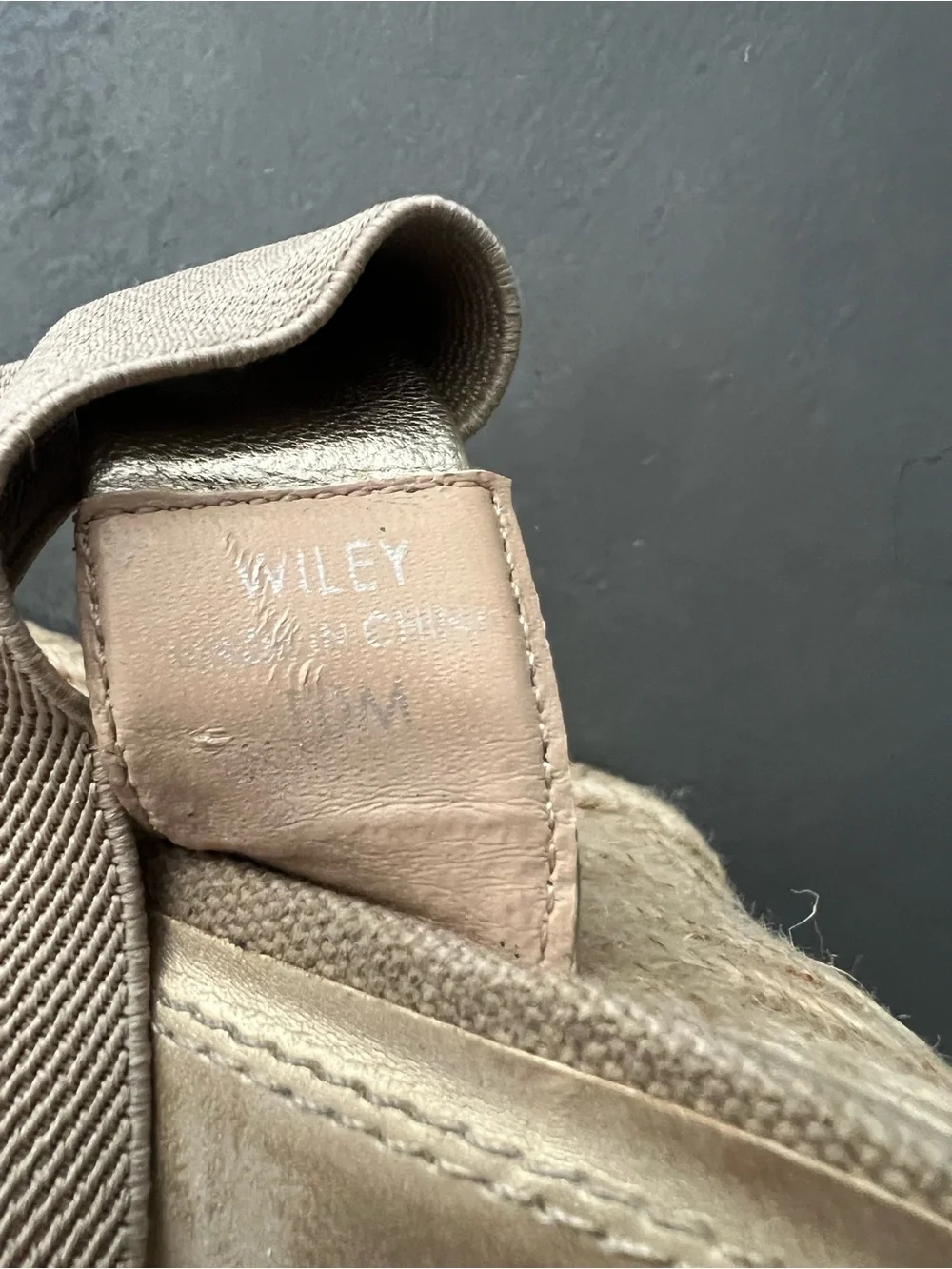 Tahari Nude Beige Espadrille Wedge Sandals Size 8M Resort Coastal‎ Chic